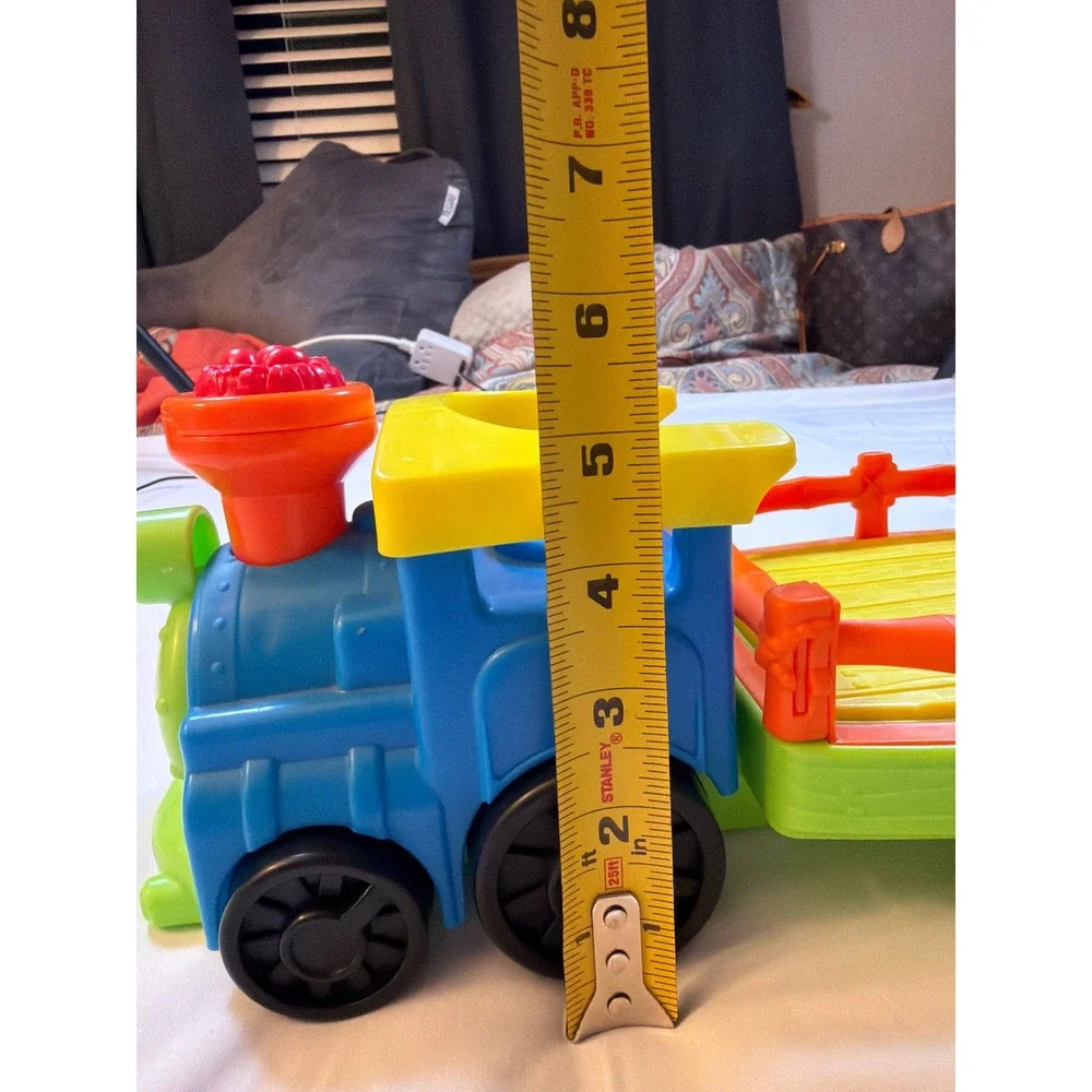 Fisher-Price Little People Choo-Choo Zoo Train CMP36 Musical Motorized Toy
